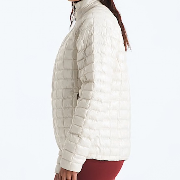 Northface Thermalball Jacket White Dune - Picture 4 of 8